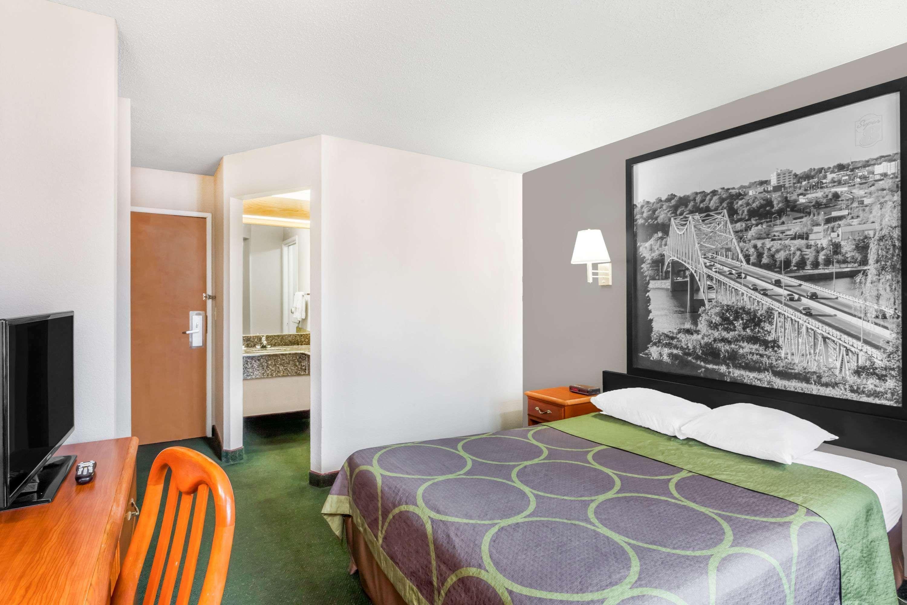 Super 8 By Wyndham Athens Hotel Kültér fotó
